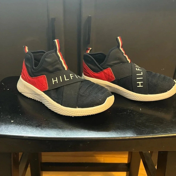 Blue & Red "Tommy Hilfiger" gym shoes size 1 - Picture 4 of 7